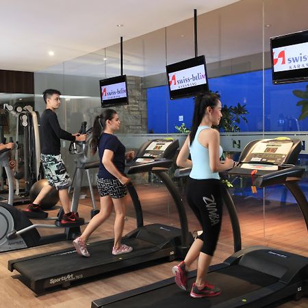 Swiss-Belinn Karawang Buitenkant foto