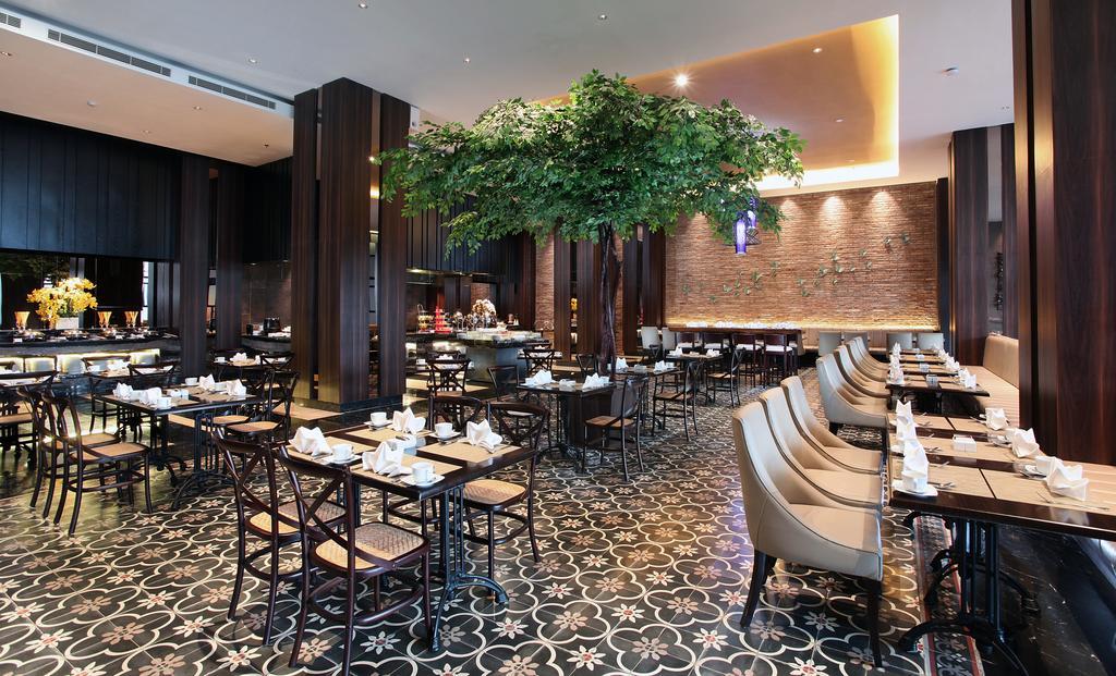 Swiss-Belinn Karawang Buitenkant foto