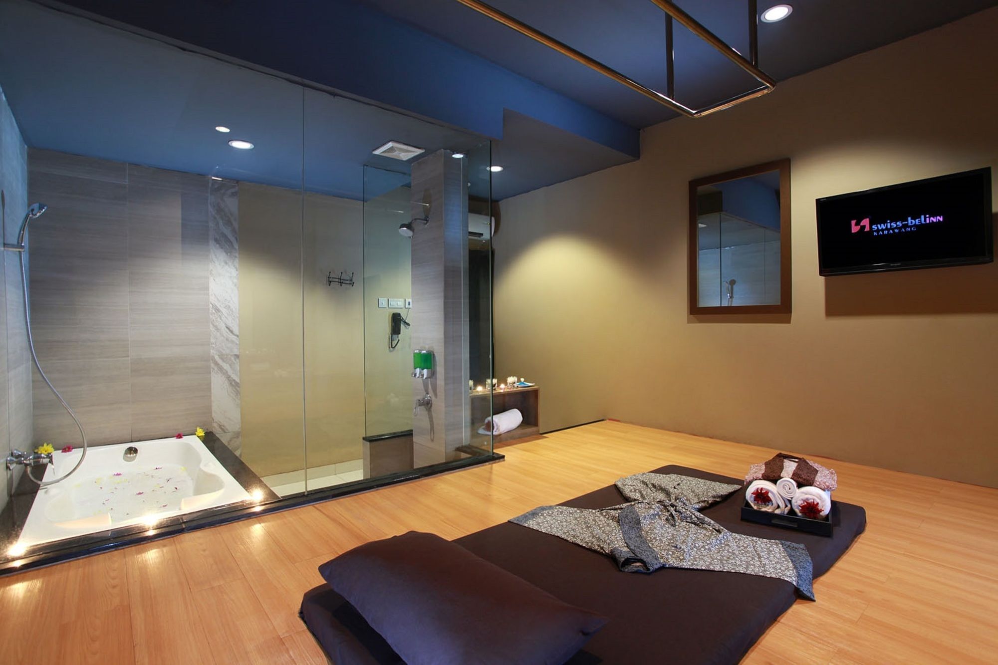 Swiss-Belinn Karawang Buitenkant foto